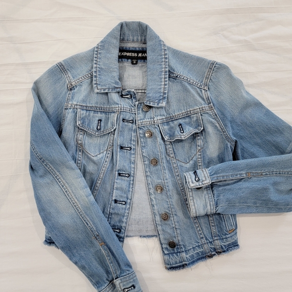 Express - Picture 1 of 2